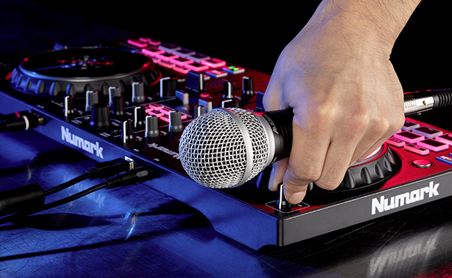 Mixtrack Pro FX (Kutusu Hasarlı)